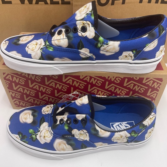 Vans Men’s Era
(Romantic Floral) Lapis Blue Sneakers 
VN0A38FRVP9 - Picture 3 of 16